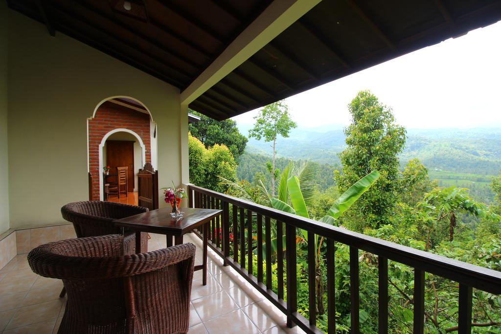 Made Homestay Munduk Luaran gambar